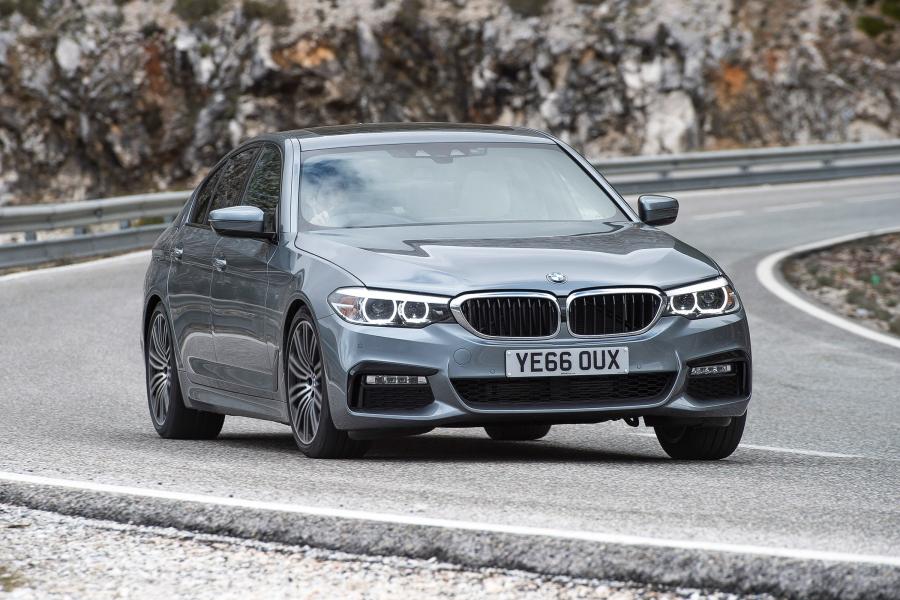 BMW 520d Sedan M Sport (UK) '2017